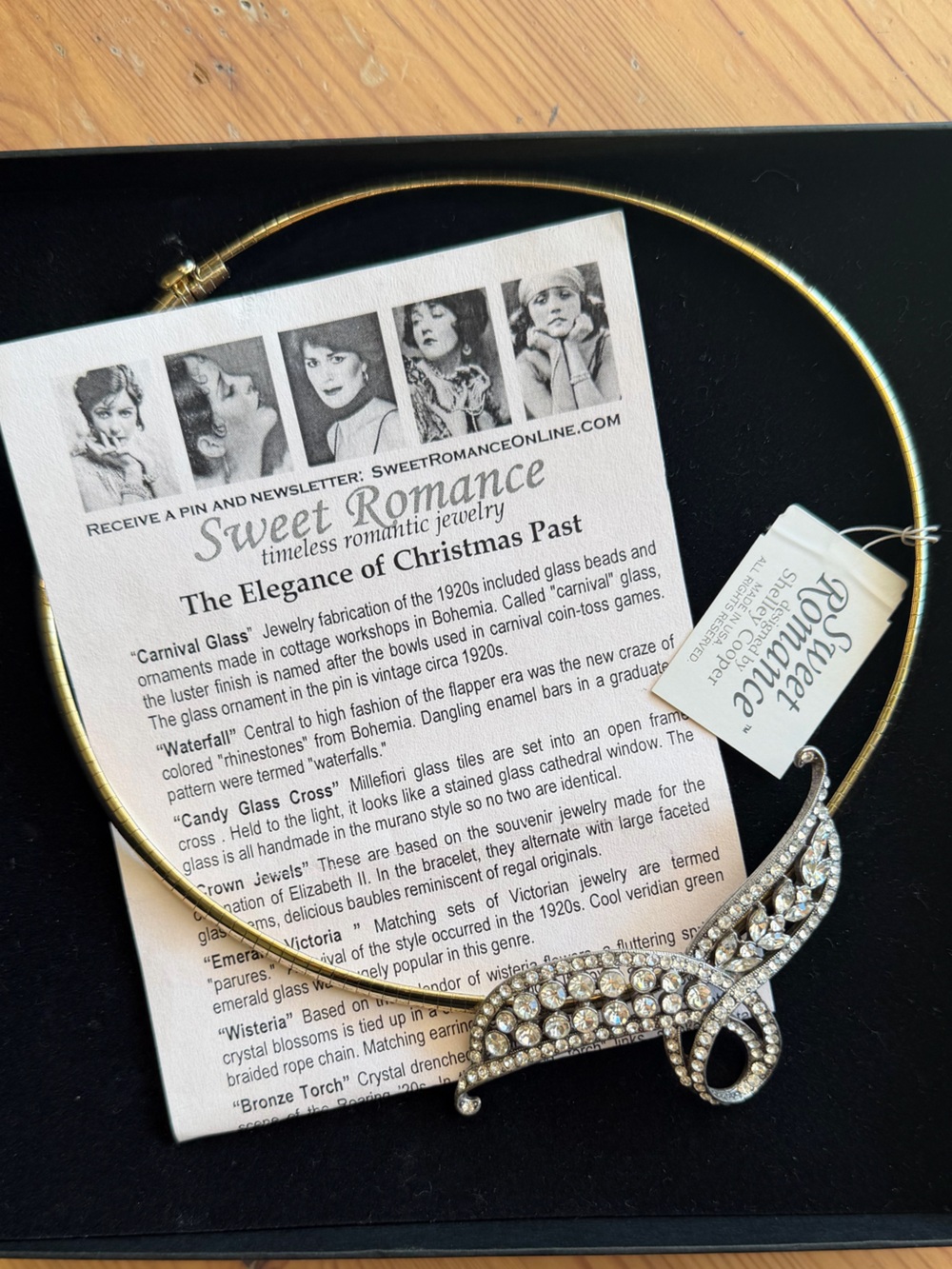 Sweet Romance Gold and Clear Crystal Bow Necklace VINTAGE INSPIRED NWT